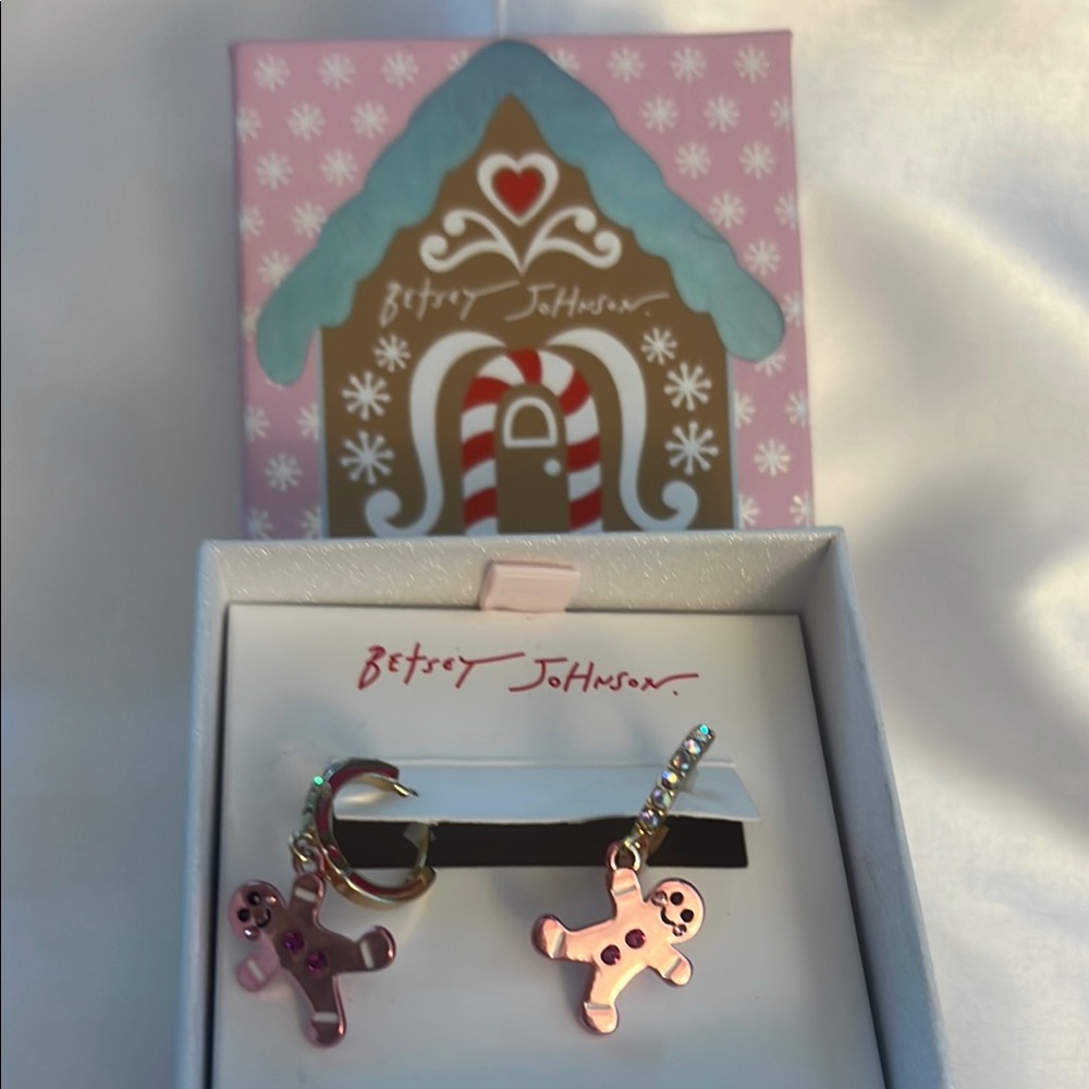 Betsey Johnson Pink Gingerbread Dangle Earrings